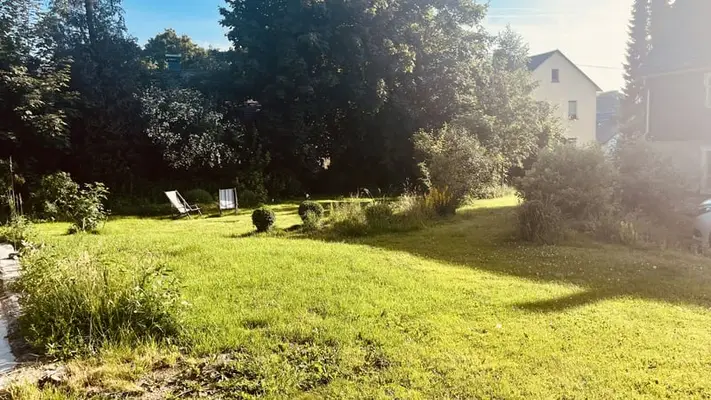 Hofanwesen mit Reithalle, Scheune und 45000 qm Grundstück