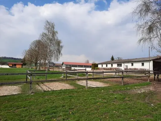 Stalltrakt zu verpachten