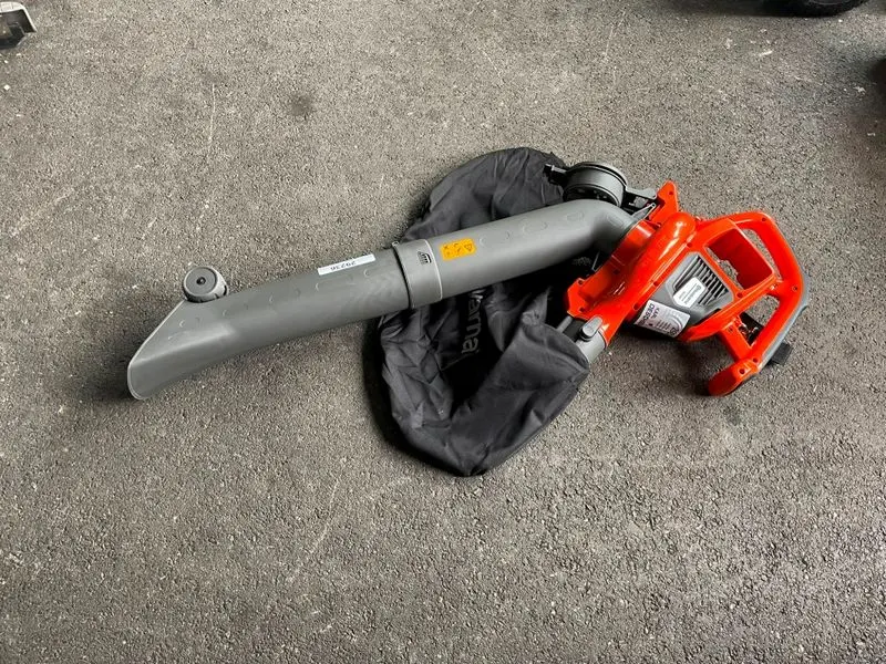 Husqvarna Husqvarna 120iBV Akku Blas-Sauggerät