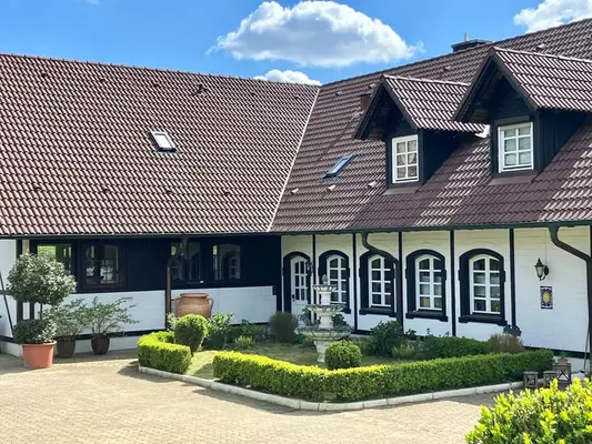 EXKLUSIVE REITANLAGE IM NECKAR-ODENWALD-KREIS - Objekt Nr. 385-25