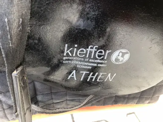 Kiefer Athen Dressursattel, breite Kammer