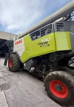 Claas TRION 530 MONTANA