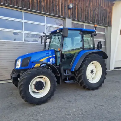 New Holland T5050