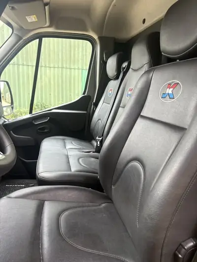 Toller 2 Pferdetransporter