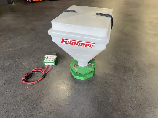 APV Feldherr FH 40 Kleinsamenstreuer