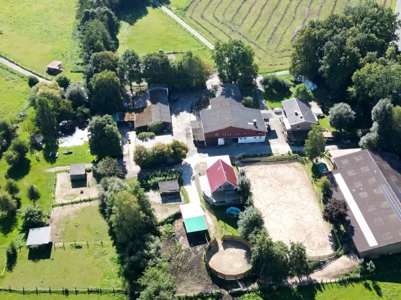 Etablierte Ranch- und Reitanlage – ca. 8 ha arrondierte Fläche – vielseitig nutzbar