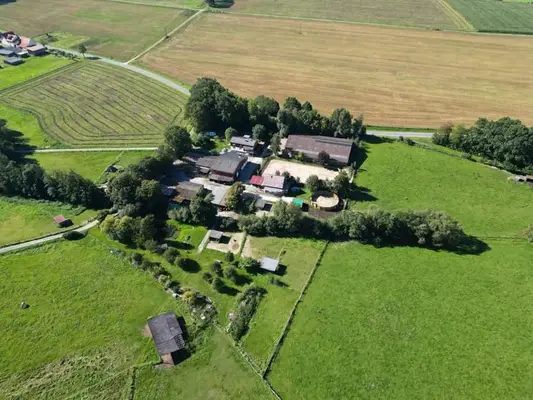 Etablierte Ranch- und Reitanlage – ca. 8 ha arrondierte Fläche – vielseitig nutzbar