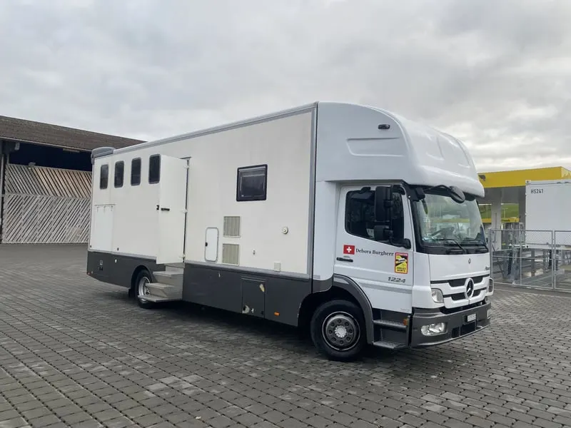 Pferdewohnmobil für 3 Pferde