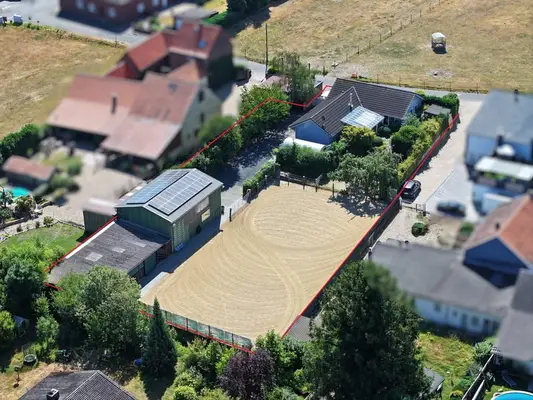 Modernes Wohnhaus mit kleiner Reitanlage in Wassenberg