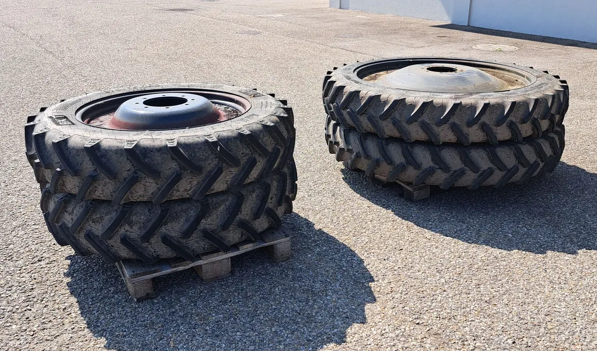 BKT 270/95R32 & Kleber 270/95R48