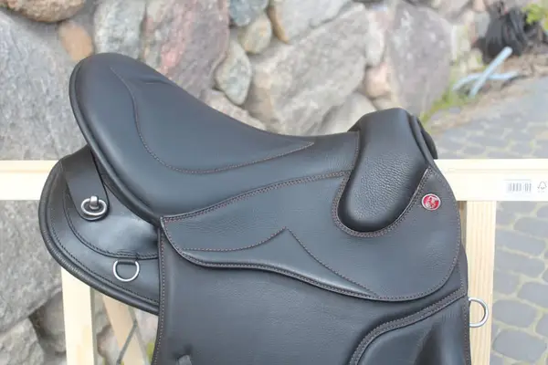 KIEFFER TRAIL Trekking / endurance Saddle New !!!
