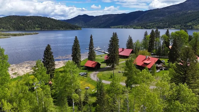 10 ha Lebensoase. Traum-Destination für geführte Reit-Touren. Kanada - British Columbia.