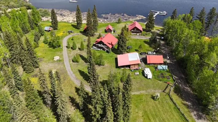 10 ha Lebensoase. Traum-Destination für geführte Reit-Touren. Kanada - British Columbia.