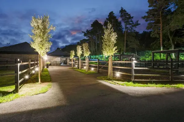 Exklusive Villa mit Gästehaus und Reitanlagen in der Nähe des Nationalparks De Meinweg