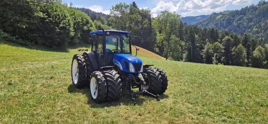 New Holland TN95DA
