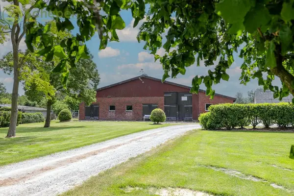 Modernisierter Resthof in Belum-Kehdingbruch mit Grünland und optional 28 ha Ackerland