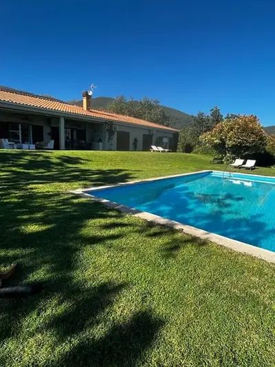 Finca im Gebiet von Gredos in Ensueño