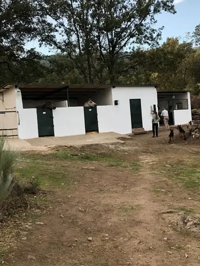 Finca im Gebiet von Gredos in Ensueño