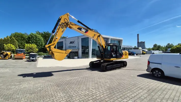 CAT 330D2 L – 3 Schaufeln – GPS