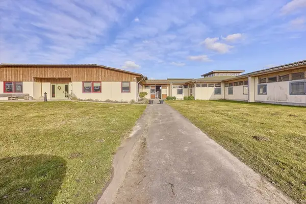 Reitanlage in Mecklenburg-Vorpommern zu verkaufen – Pferdezentrum an der Seenplatte!