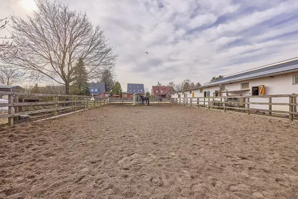 Reitanlage in Niedersachsen zu verkaufen auf ca. 3 Hektar Grundstücksfläche – bereits saniert!