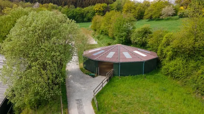 Reitanlage in Alleinlage bei St.Wendel zu verkaufen – fast 15 Hektar Land im Eigentum!
