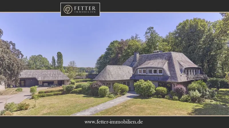 Reitanlage in NRW Nähe Münster zu verkaufen – Modernes Landhaus, Reithalle, Springplatz und 33 Boxen