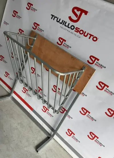 FORRAJERA PARED 1m.