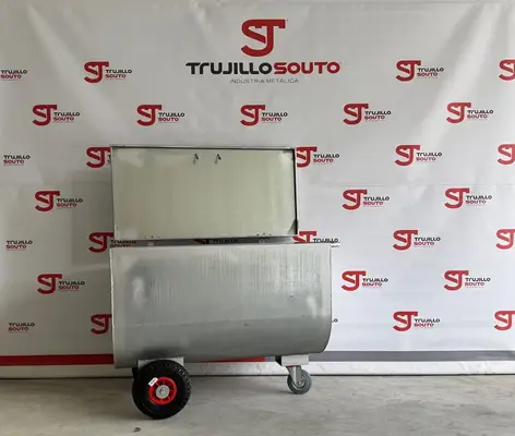 Pferdewagen mit Abdeckung
