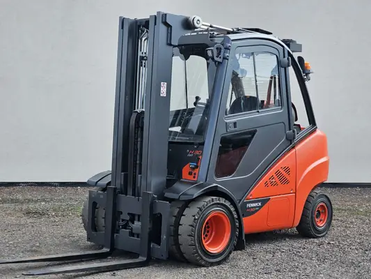Forklift truck Linde H30T-02
