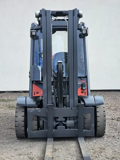 Forklift truck Linde H30T-02