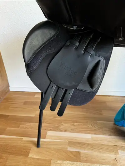 Wintec Springsattel 17,5 Zoll – Neu!