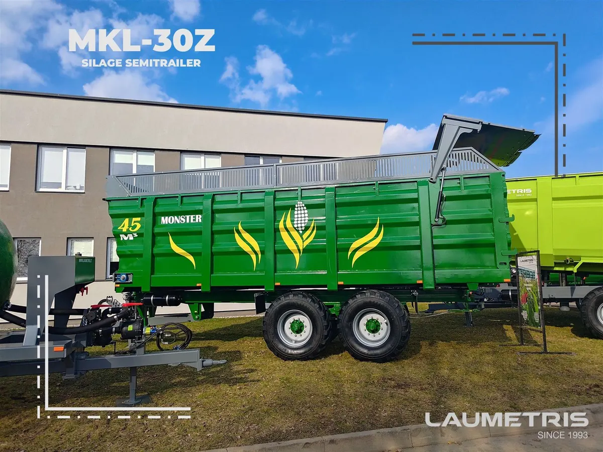 Laumetris Silagewagen 40 m3 / Silage trailer