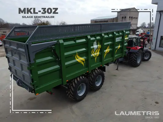 Laumetris Silagewagen 40 m3 / Silage trailer