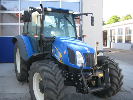 New Holland TL100A (4WD)