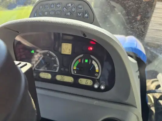 New Holland T5 110DC