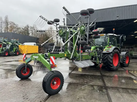 Fendt Former 880