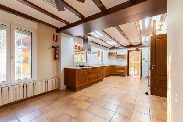 WUNDERSCHÖNE, HOCHWERTIGE FINCA MIT REITANLAGE/WONDERFUL, LUXURY LANDHOUSE WITH RIDING FACILITY
