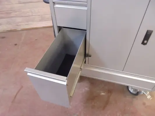 Alfako Turnierschrank „Midi“ Sattelschrank NEU Silber