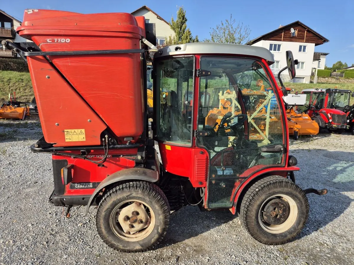 Antonio Carraro C1100 Mähcontainer Hochentleerun