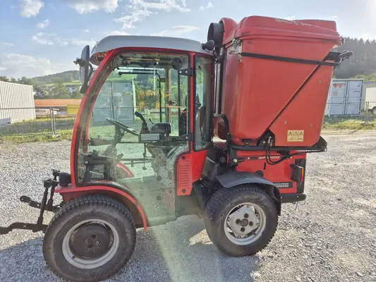 Antonio Carraro C1100 Mähcontainer Hochentleerun