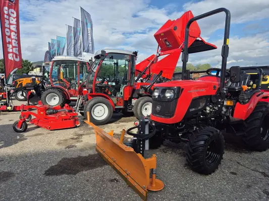 Antonio Carraro PANTHER 26 M Traktor Solis Kubota Iseki Yanmar S