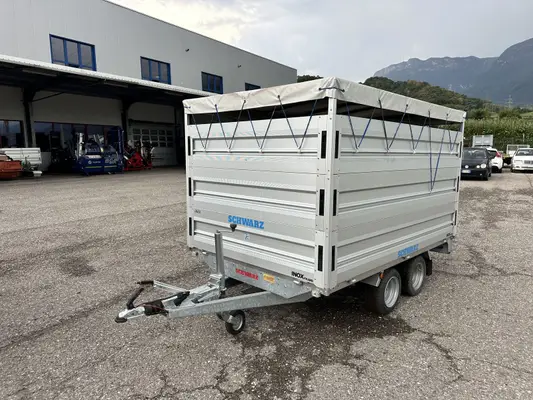 Schwarz Anhänger PKW Anhänger S 26 T 17 mit Viehaufbau