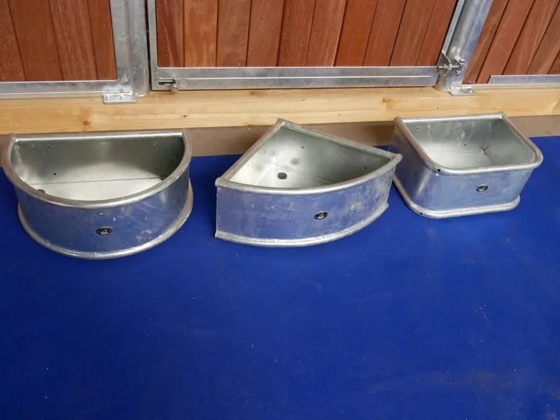 Futtertröge verschiedene Modelle