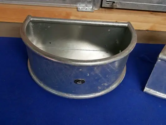 Futtertröge verschiedene Modelle