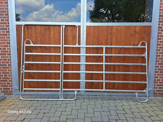 Panel de valla de 3,60 m con puerta 220 euros