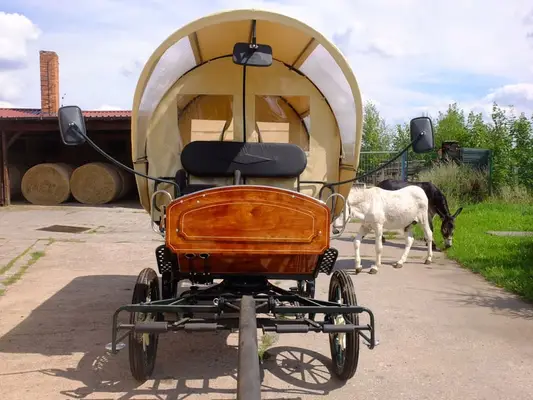 Neuer Planwagen