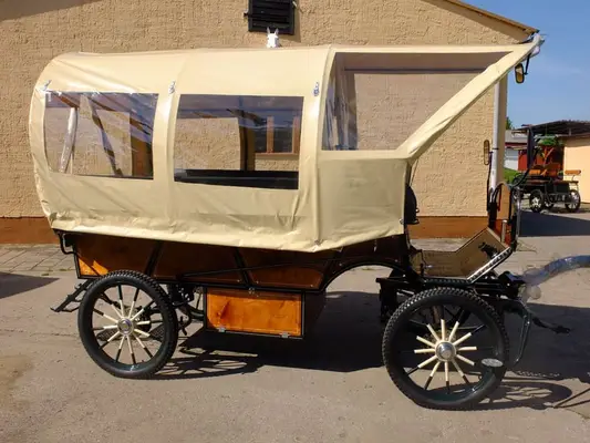 Neuer Planwagen m. 2m Sitzbänken