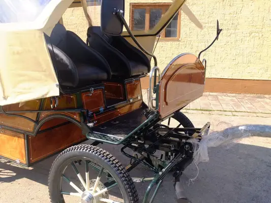 Neuer Planwagen m. 2m Sitzbänken
