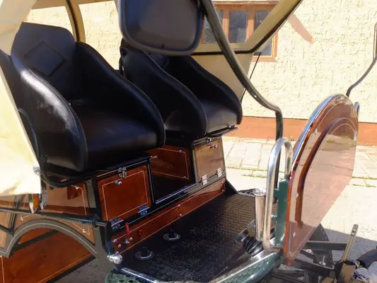 Neuer Planwagen m. 2m Sitzbänken